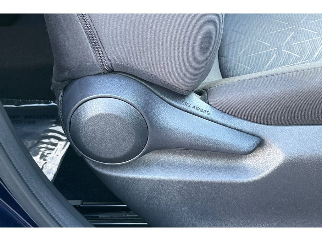 Used 2021 Toyota RAV4 XLE w/ Convenience Package image 24