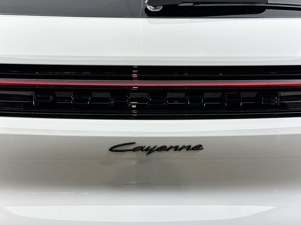 New 2026 Porsche Cayenne AWD/4WD image 35