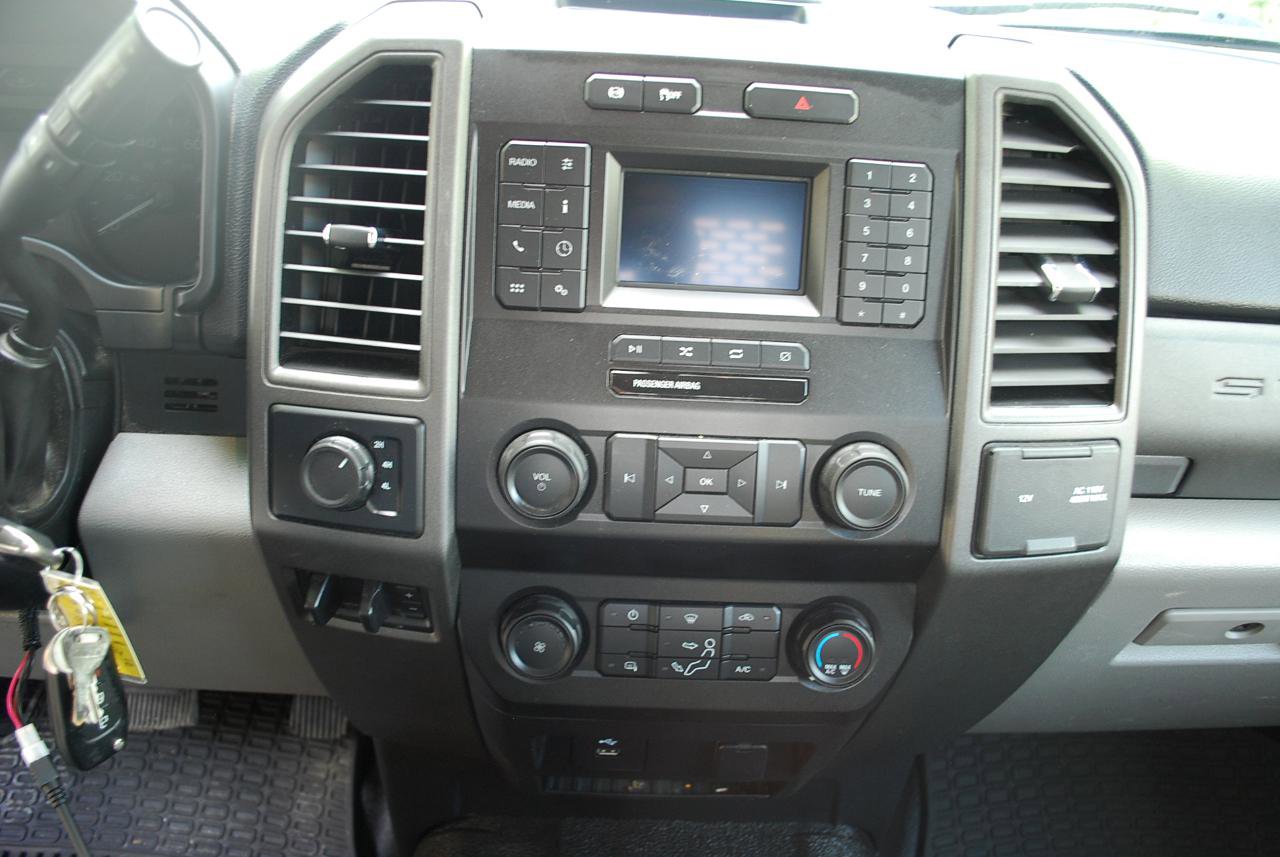 Used 2020 Ford F550 4x4 Regular Cab Super Duty image 15