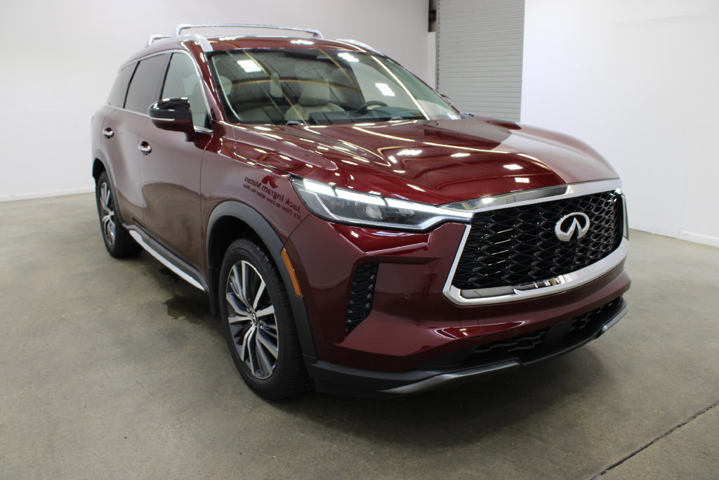 Used 2023 INFINITI QX60 Sensory w/ Vision Package AWD/4WD image 6