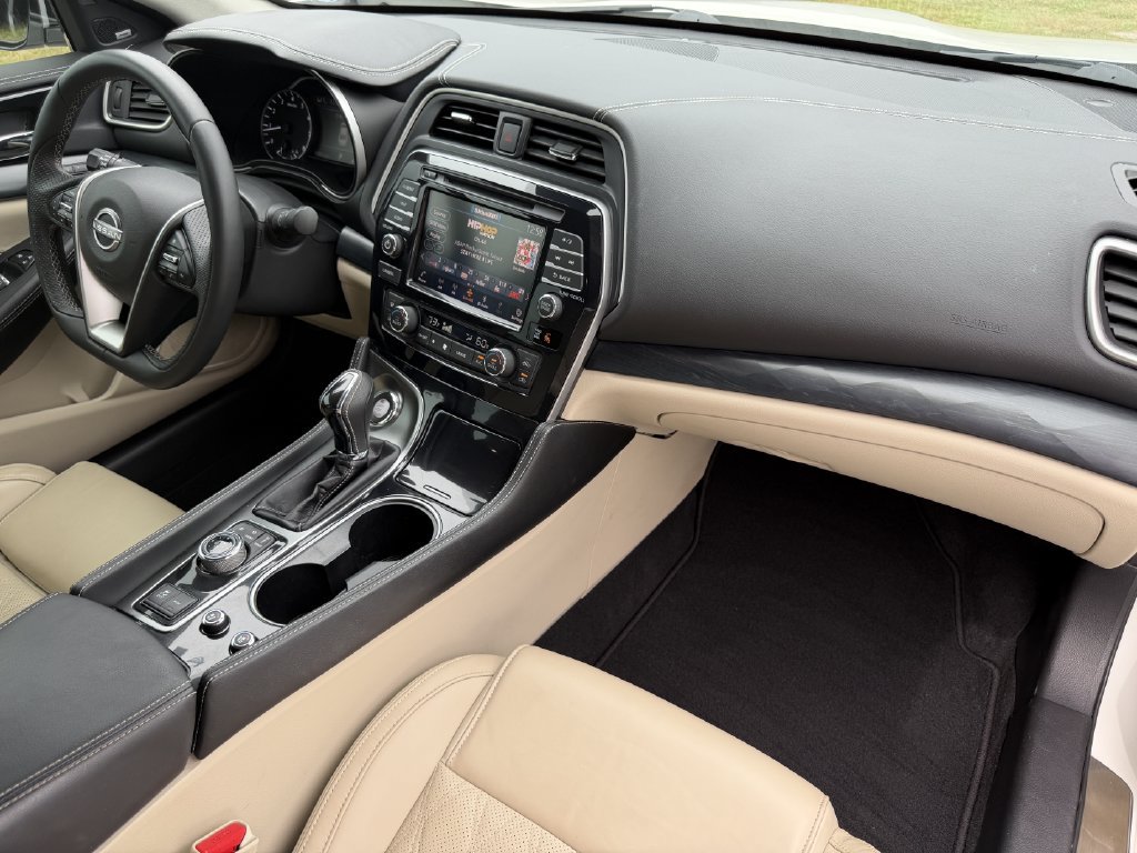 Certified 2023 Nissan Maxima Platinum w/ Sport Mat Group FWD image 22