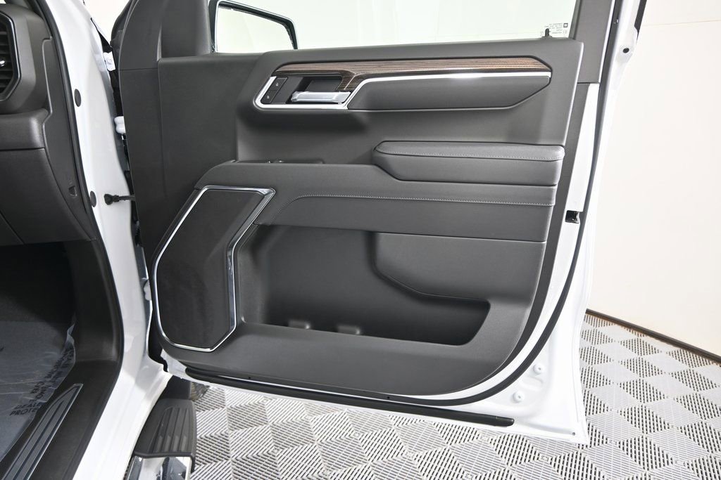 New 2026 Chevrolet Silverado 1500 LT w/ Max Trailering Package image 13