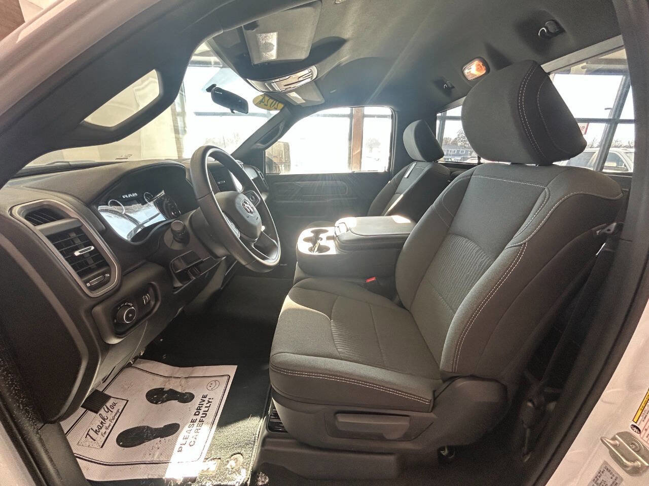 Used 2024 RAM 2500 Tradesman w/ Chrome Appearance Group image 10