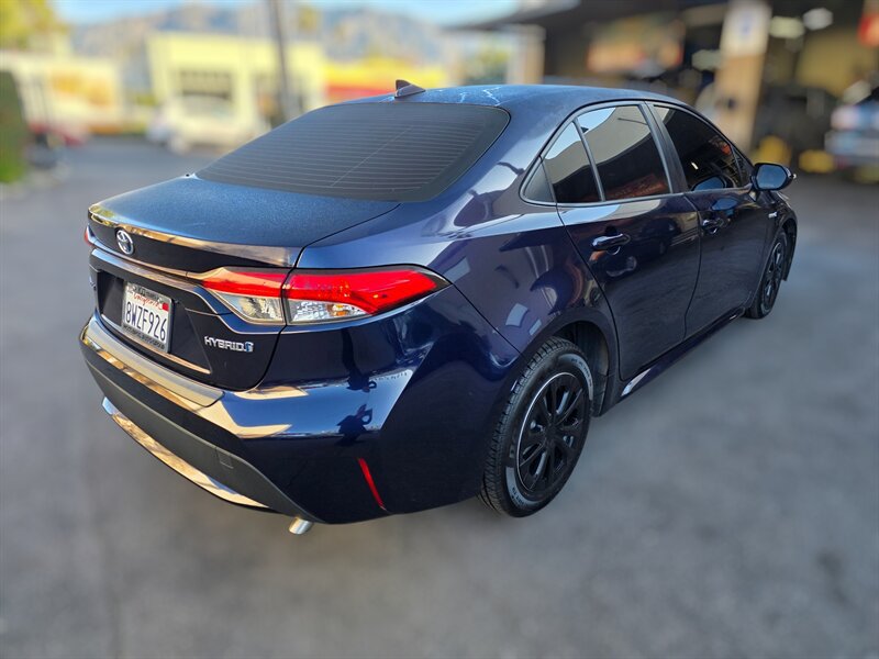 Used 2021 Toyota Corolla LE w/ Carpet Mat Package (TMS) FWD image 5