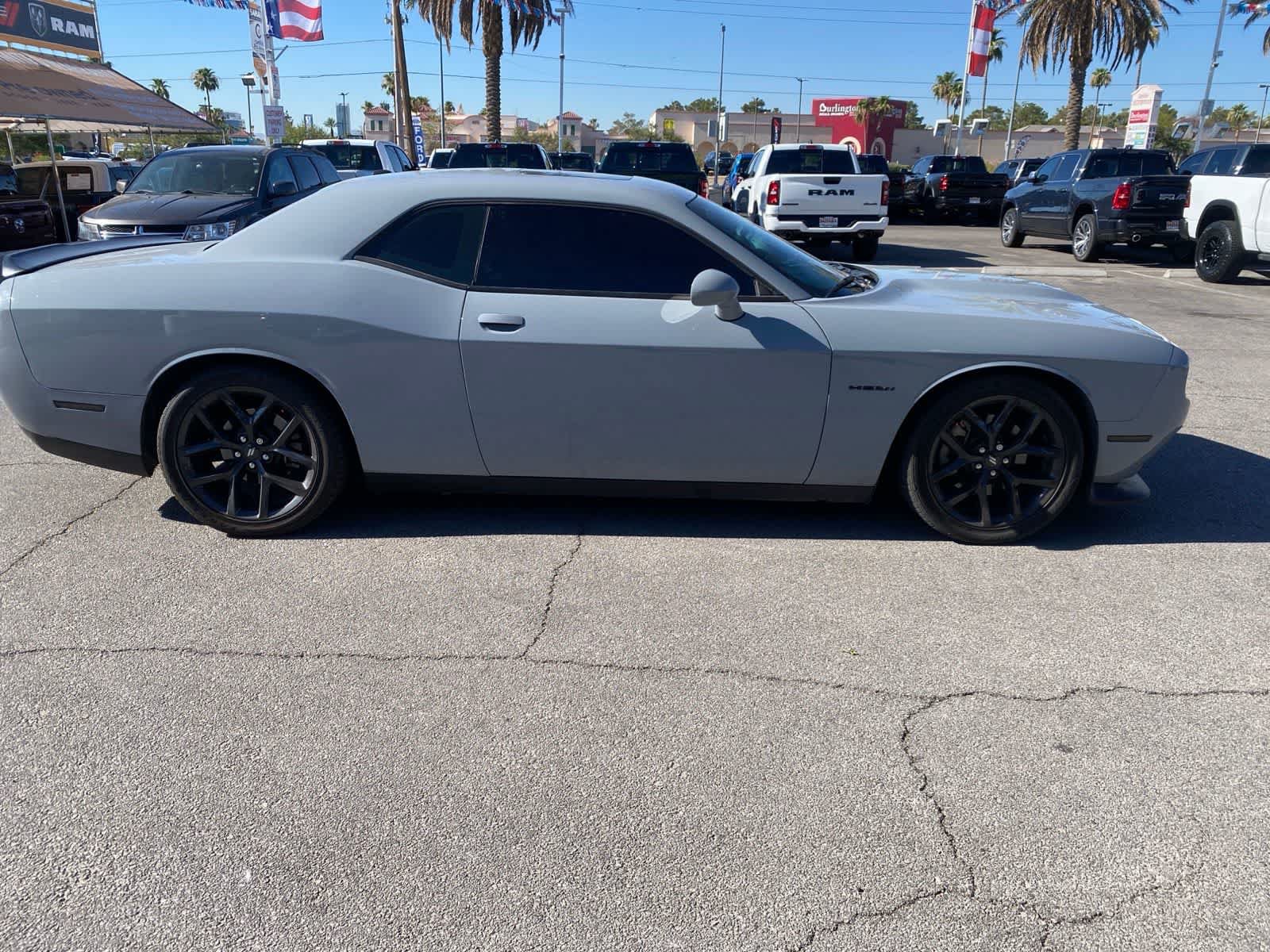 Used 2022 Dodge Challenger R/T w/ Blacktop Package RWD image 4