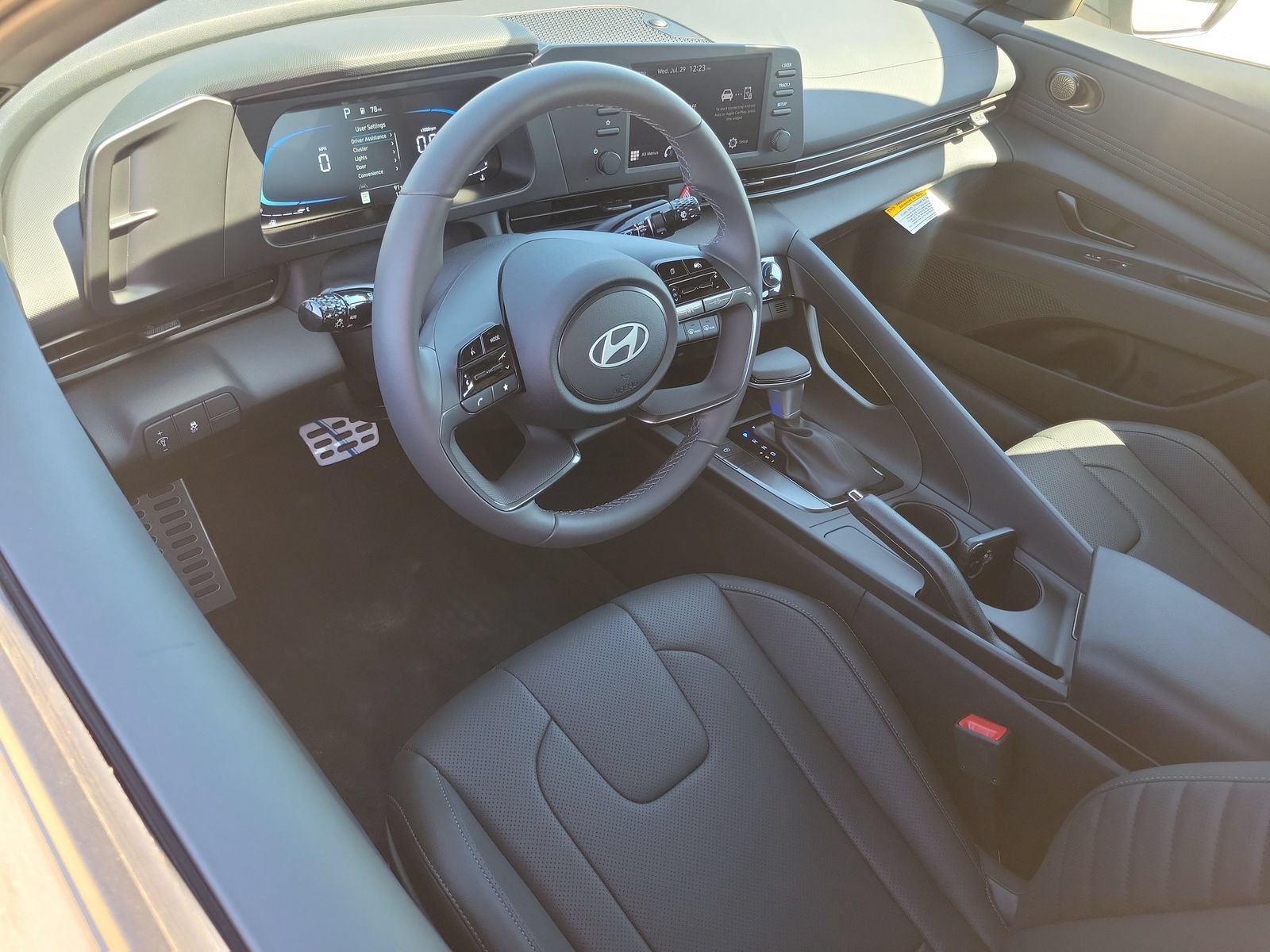 New 2026 Hyundai Elantra SEL Sport FWD image 6