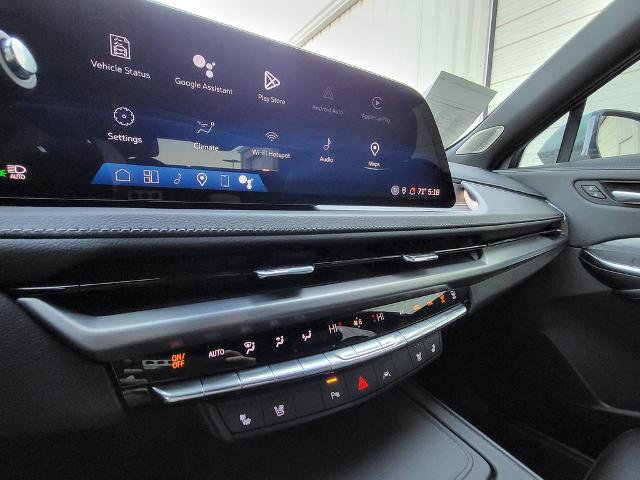 Used 2024 Cadillac XT4 Premium Luxury w/ Technology Package image 18