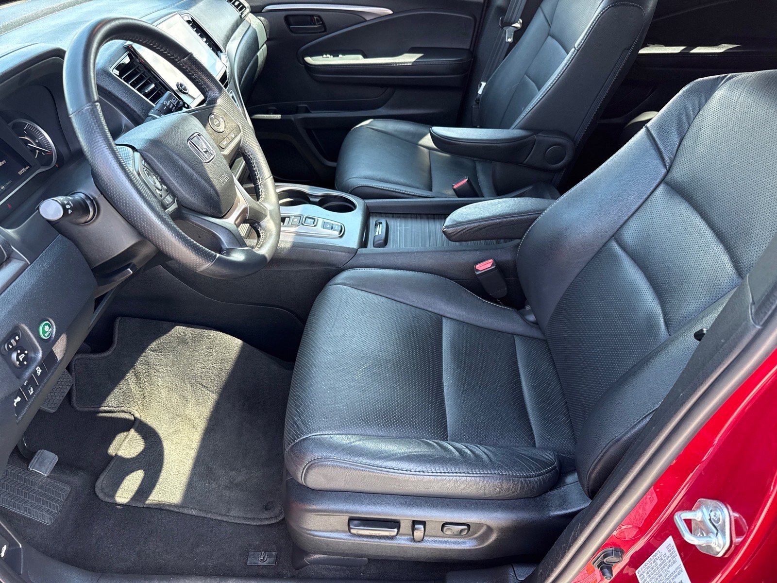 Used 2023 Honda Passport EX-L image 10