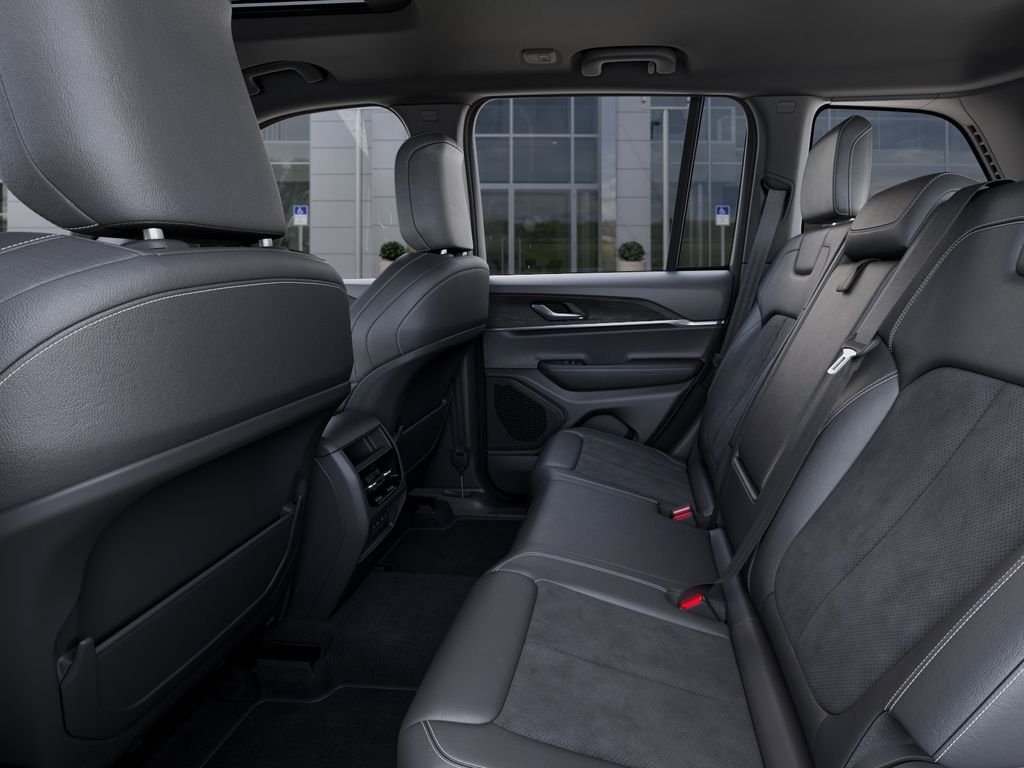 New 2026 Jeep Grand Cherokee Altitude AWD/4WD image 23