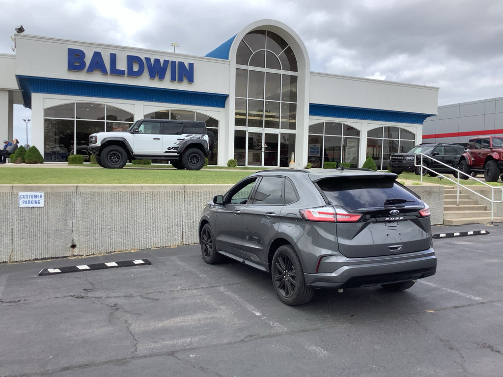 Used 2024 Ford Edge ST-Line image 5