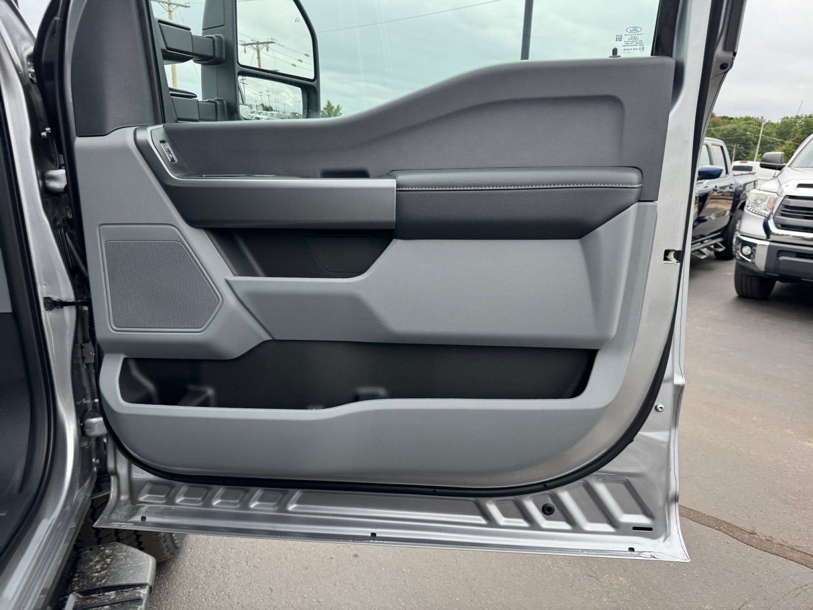 New 2027 Ford F250 XL w/ STX Appearance Package AWD/4WD image 29