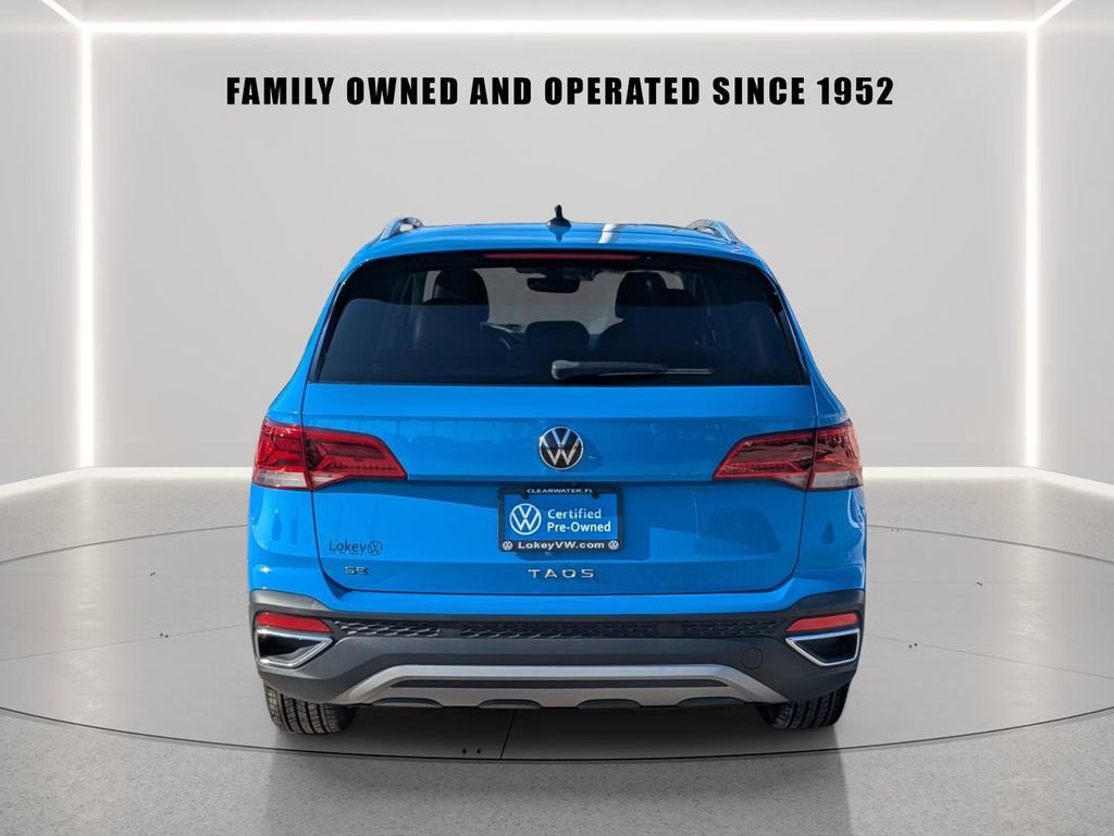 Certified 2023 Volkswagen Taos SE w/ Panoramic Sunroof Package FWD image 5