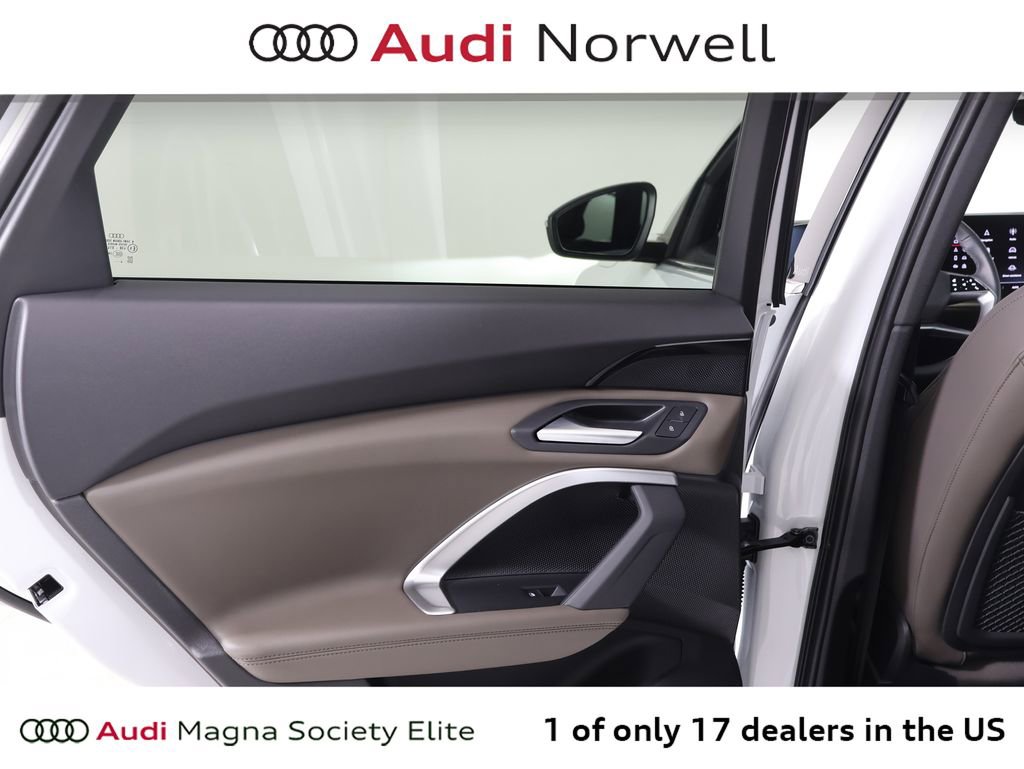 Used 2025 Audi Q5 2.0T Premium w/ Convenience Package image 23