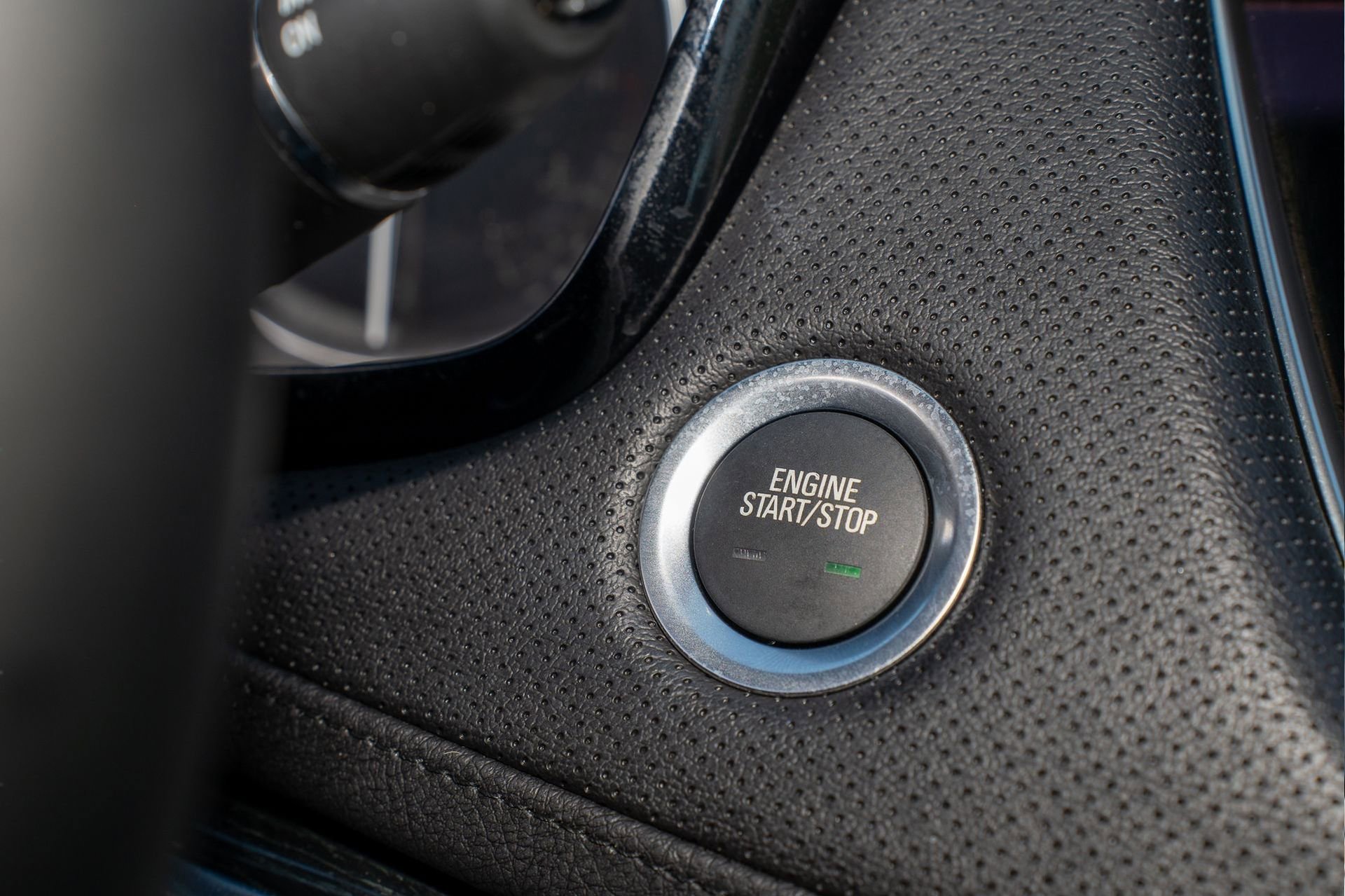 Used 2025 Cadillac XT5 Premium Luxury image 33