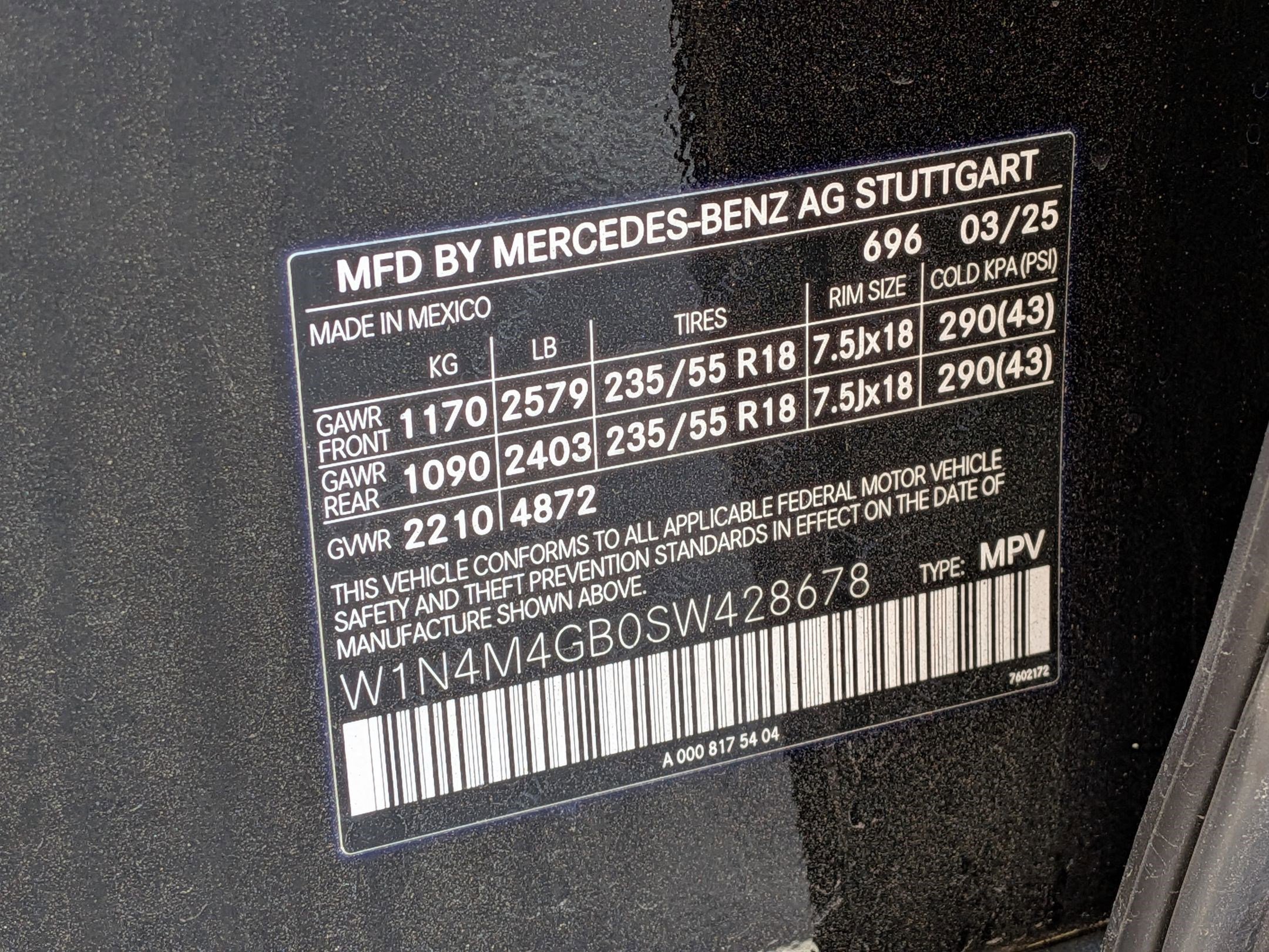 Used 2025 Mercedes-Benz GLB 250 250 image 24