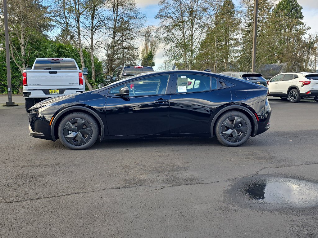 New 2026 Toyota Prius Plug-In Hybrid image 6