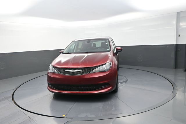 Used 2022 Chrysler Voyager LX FWD image 68