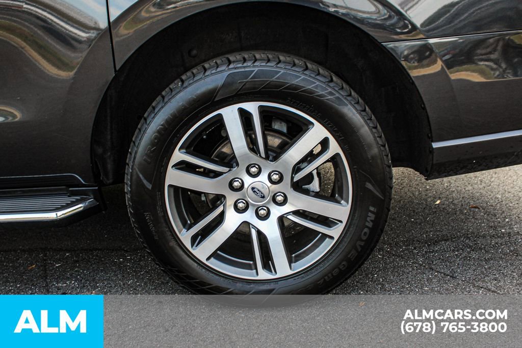 Used 2023 Ford Expedition Max Limited image 16