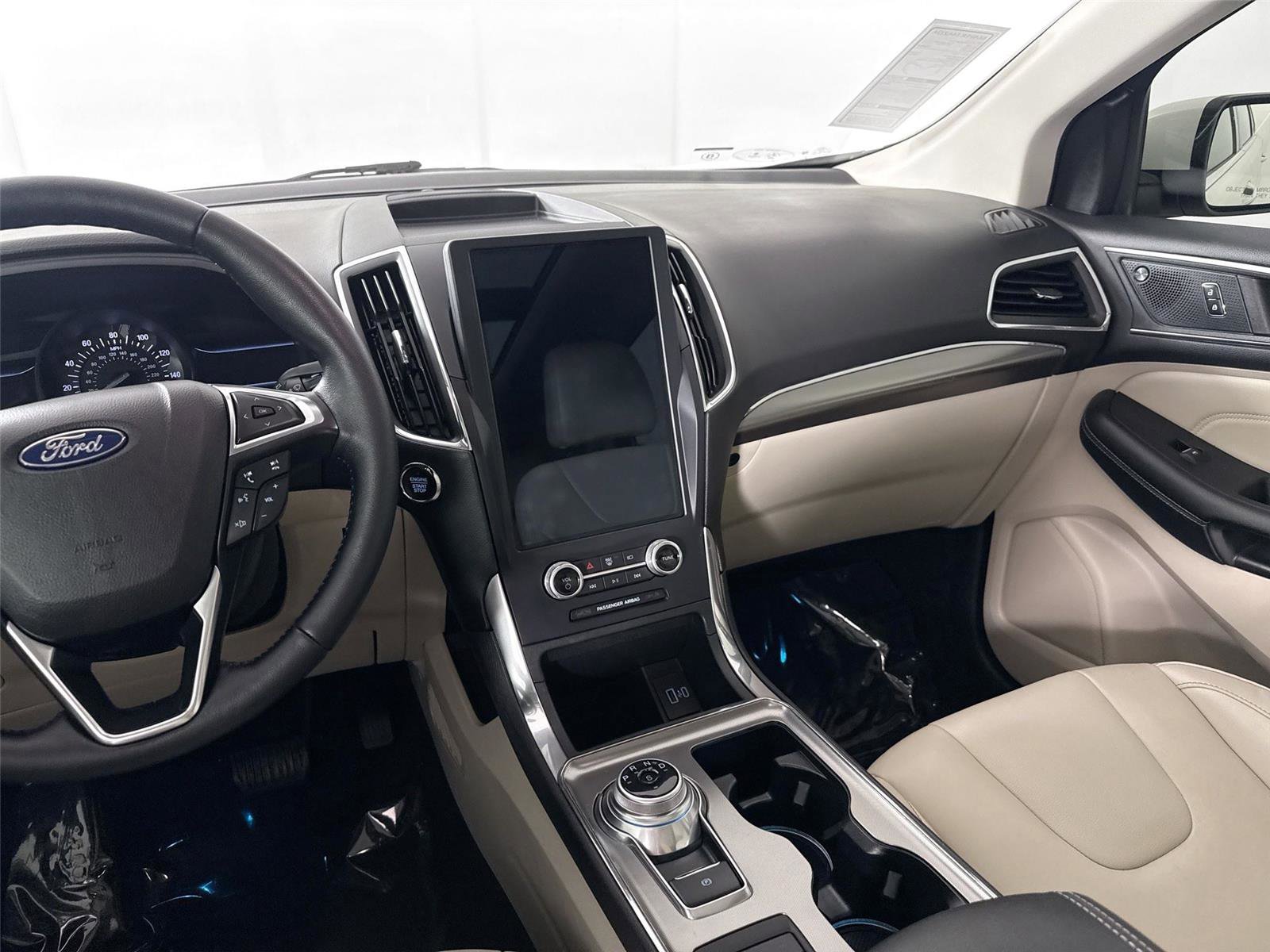 Used 2022 Ford Edge Titanium AWD/4WD image 33