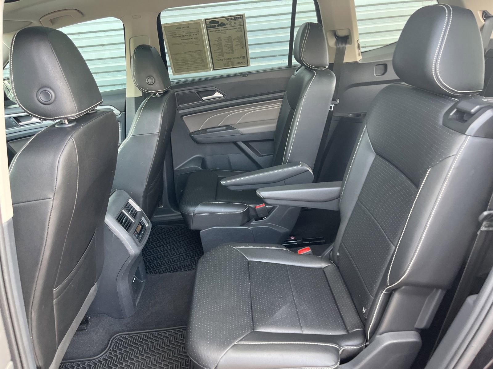 Used 2023 Volkswagen Atlas SEL R-Line AWD/4WD image 28