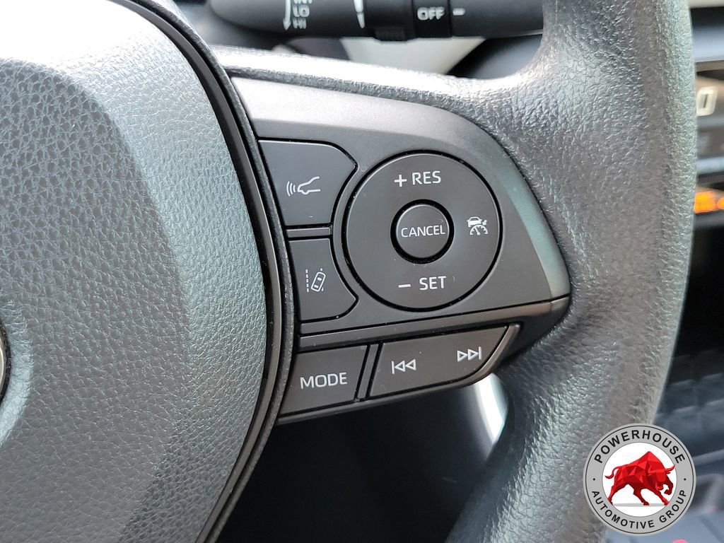 Used 2023 Toyota RAV4 XLE w/ Convenience Package FWD image 31