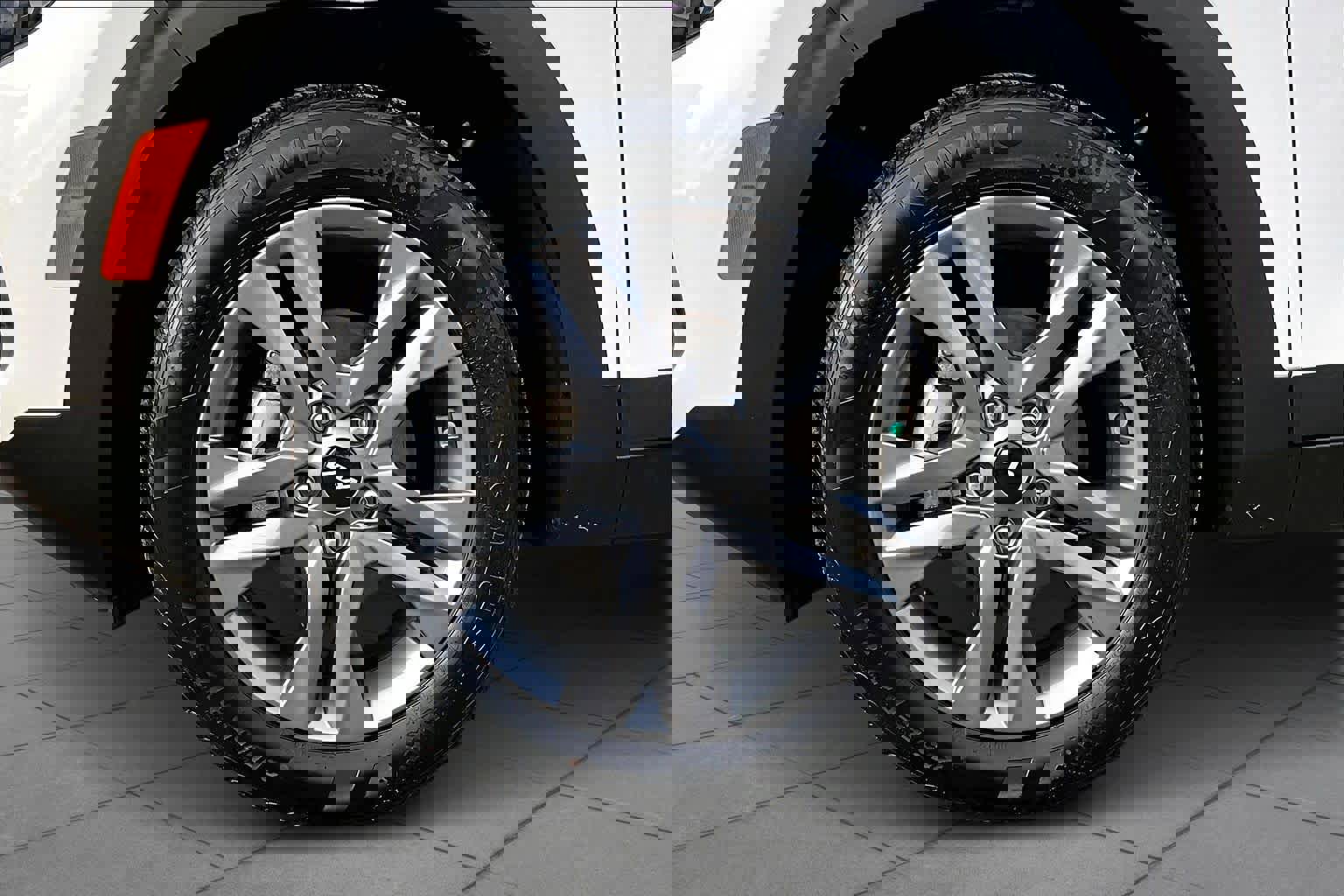 Used 2023 Kia Seltos S w/ Navigation Package image 11