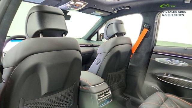 Used 2026 Genesis GV70 3.5T Sport Prestige AWD/4WD image 32