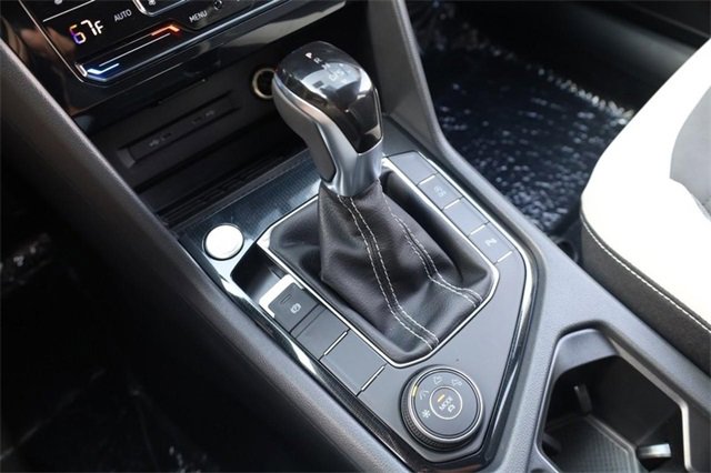 New 2025 Volkswagen Taos SE image 15