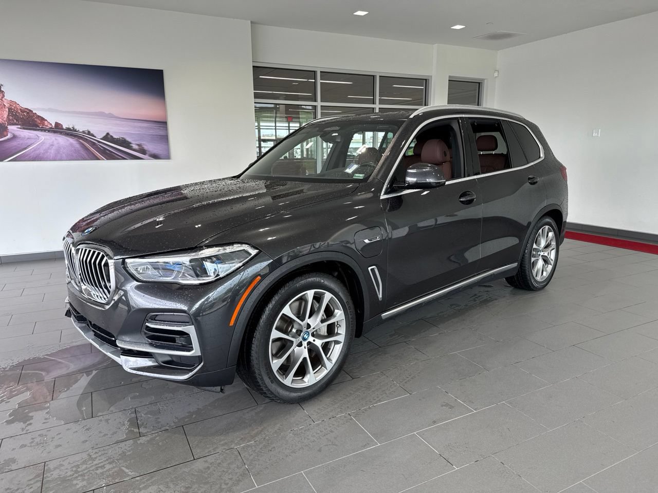 Used 2023 BMW X5 xDrive45e w/ Executive Package AWD/4WD image 4