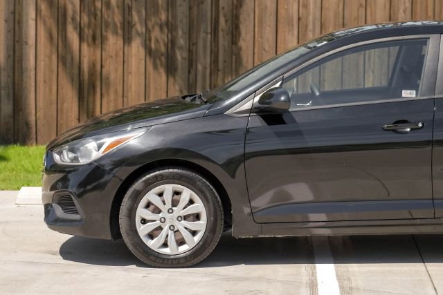 Used 2020 Hyundai Accent SE image 16