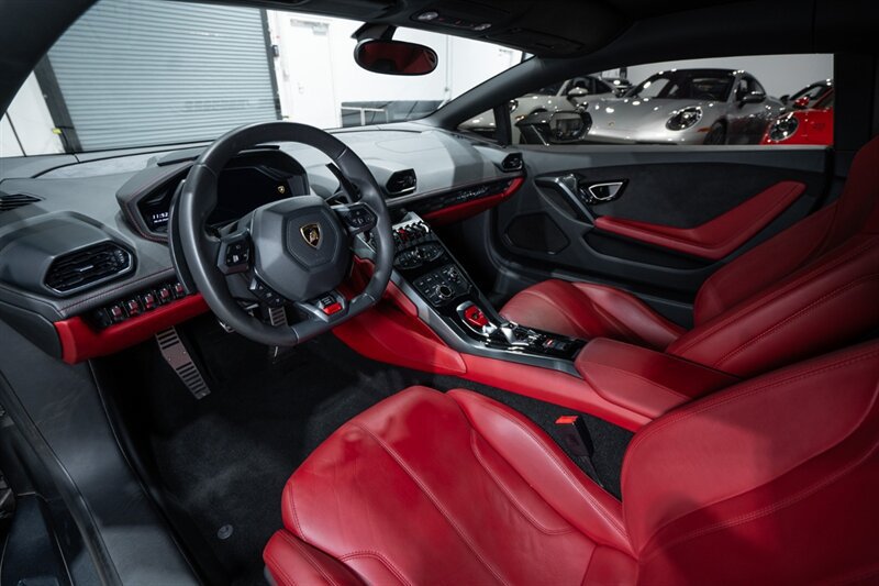 Used 2015 Lamborghini Huracan LP 610-4 AWD/4WD image 18