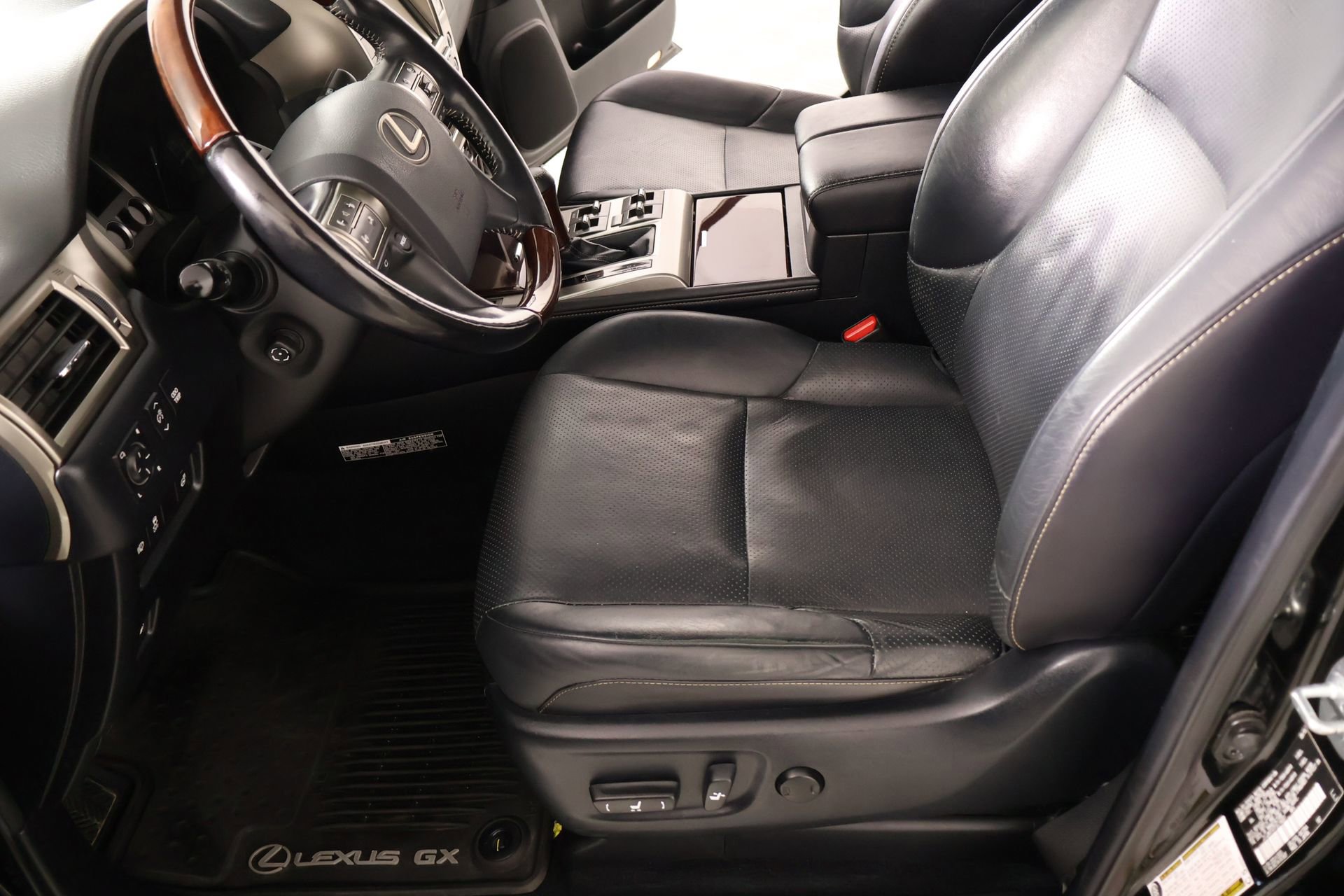 Used 2015 Lexus GX 460 Luxury AWD/4WD image 12