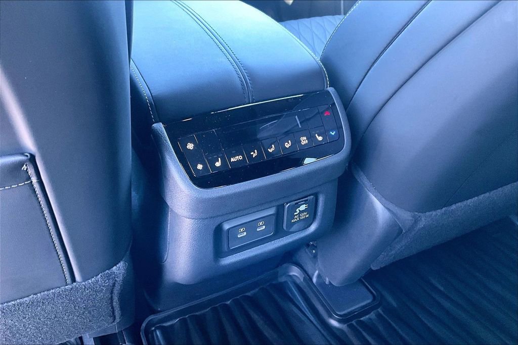 Used 2026 INFINITI QX60 Autograph w/ Dark Cargo Package image 33