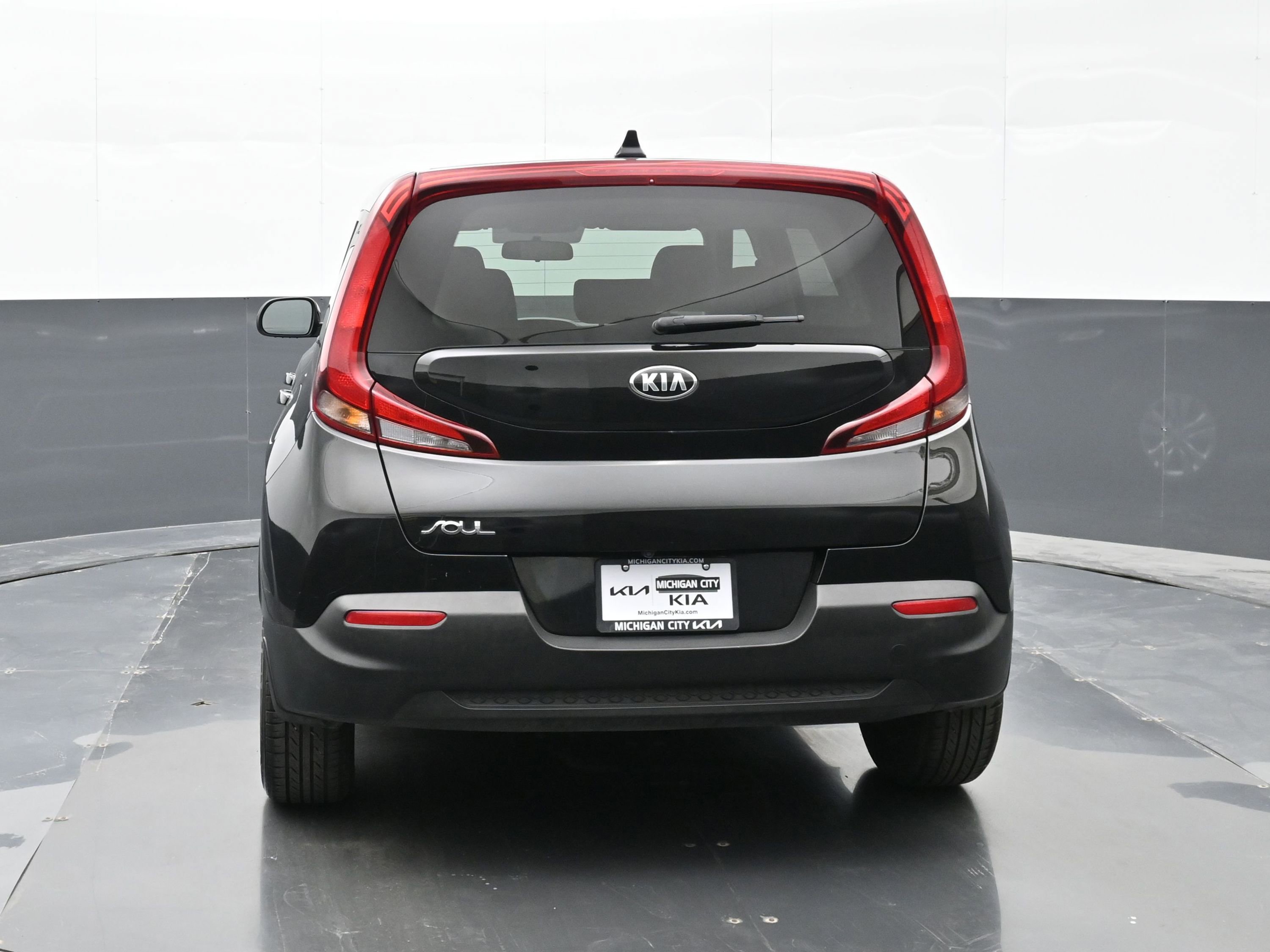 Used 2020 Kia Soul LX FWD image 7