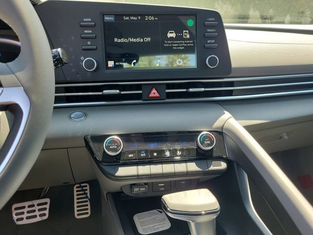 New 2026 Hyundai Elantra Sport FWD image 15