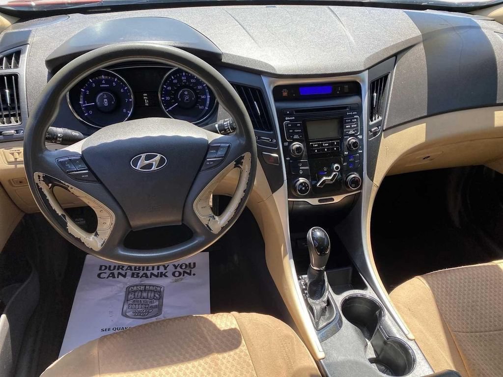 Used 2011 Hyundai Sonata GLS FWD image 12