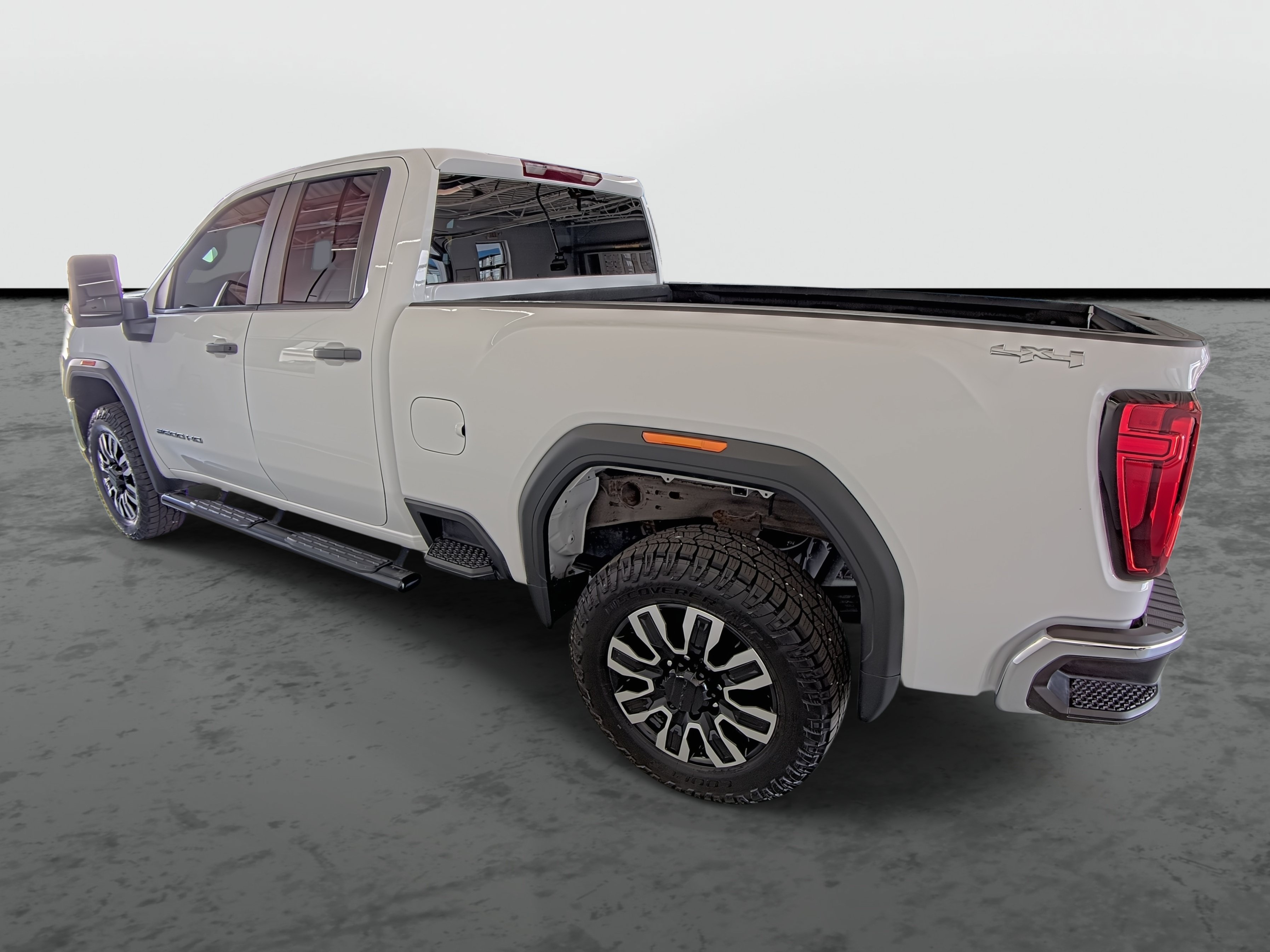 Used 2022 GMC Sierra 2500 Pro w/ Convenience Package AWD/4WD image 11