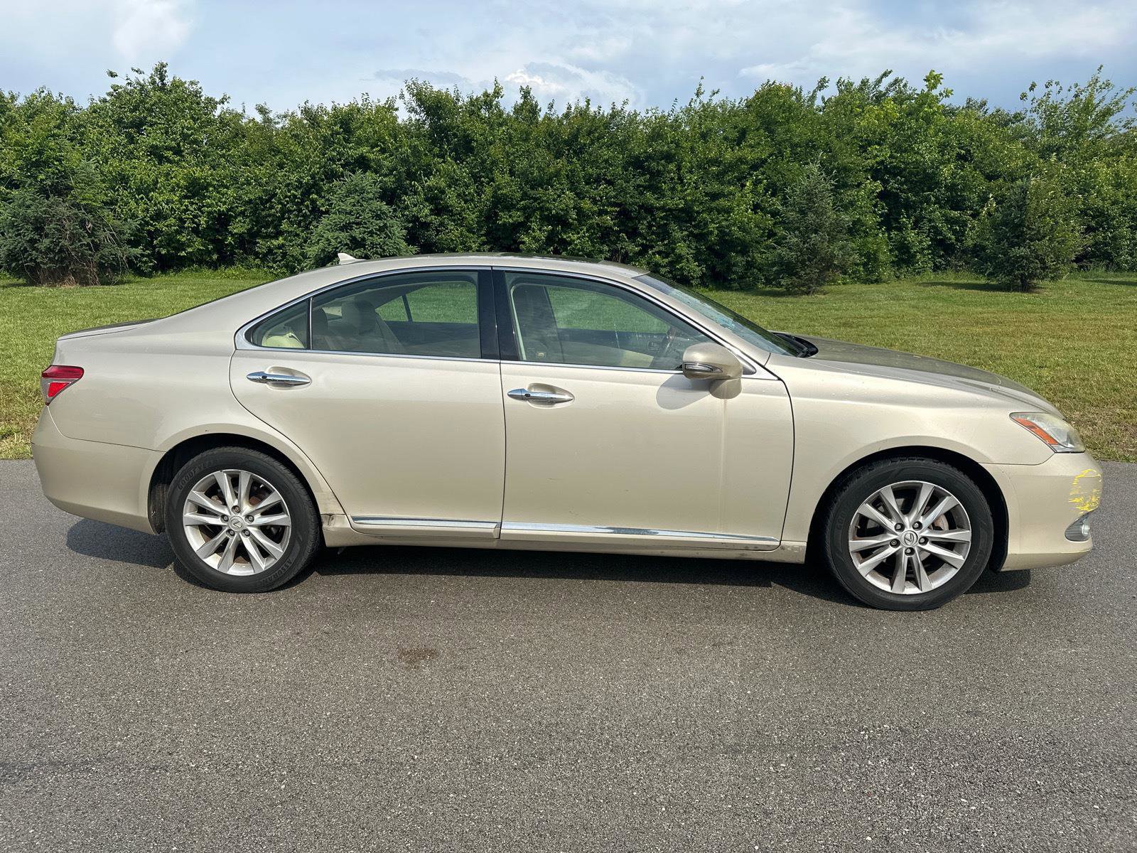 Used 2011 Lexus ES 350 FWD image 10