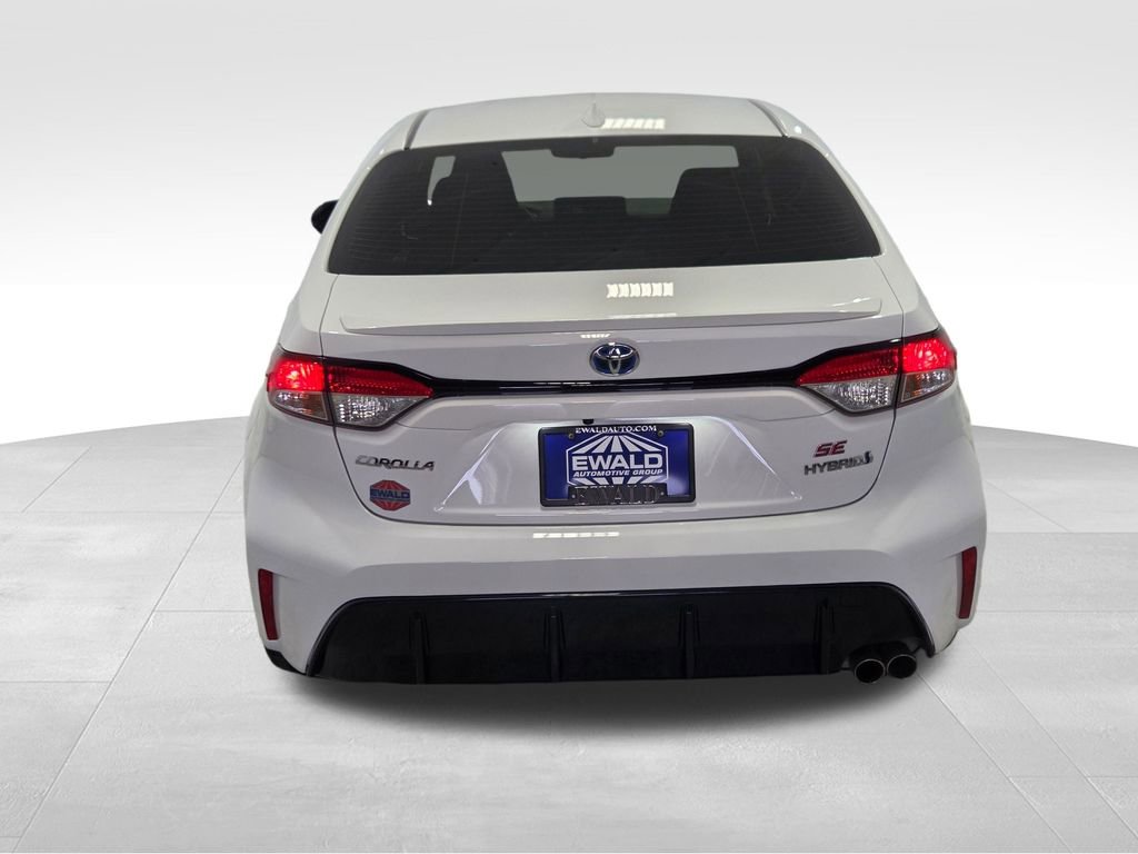 Used 2023 Toyota Corolla SE w/ SE Package image 19