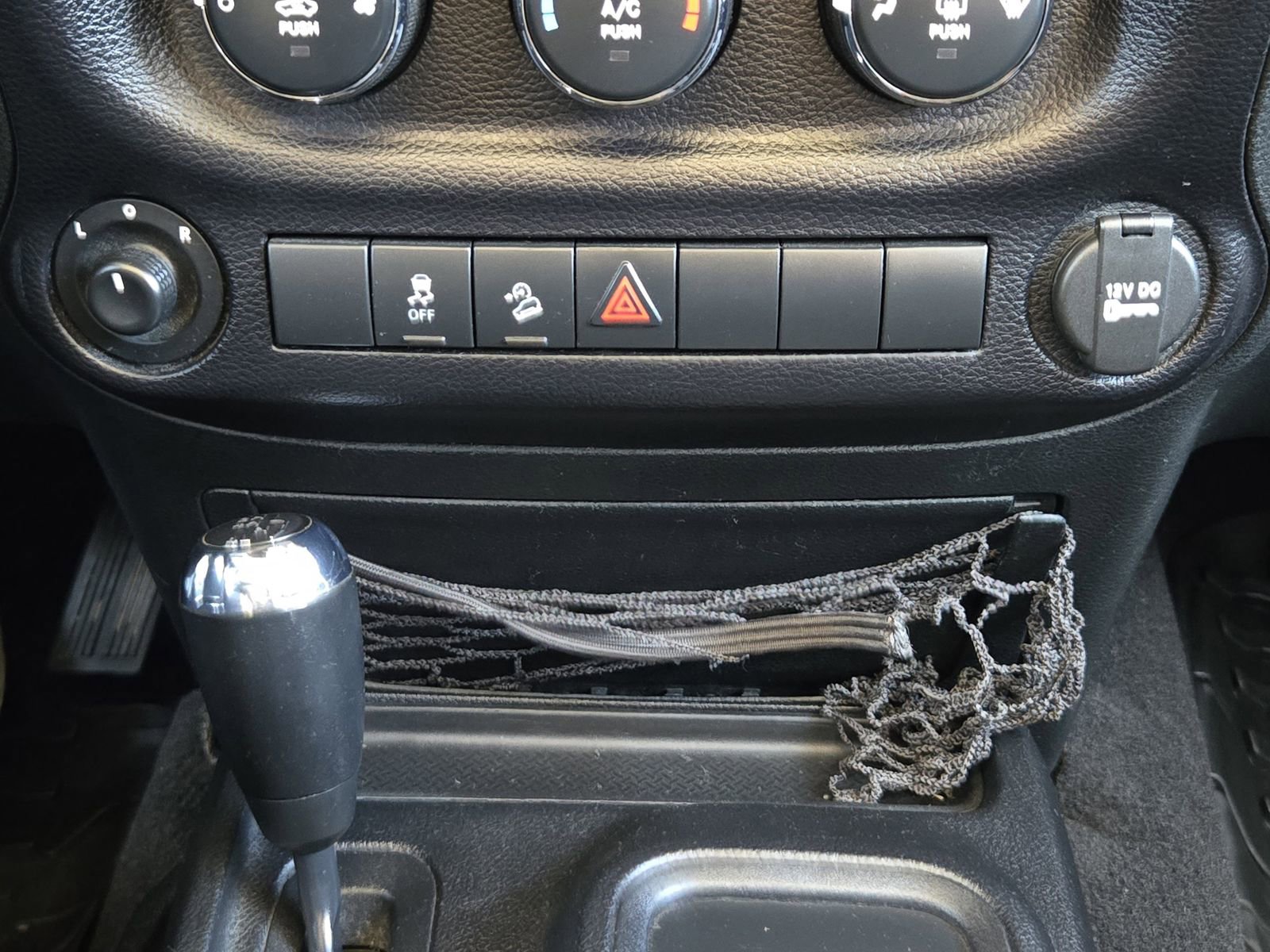 Used 2015 Jeep Wrangler Unlimited Sport image 21