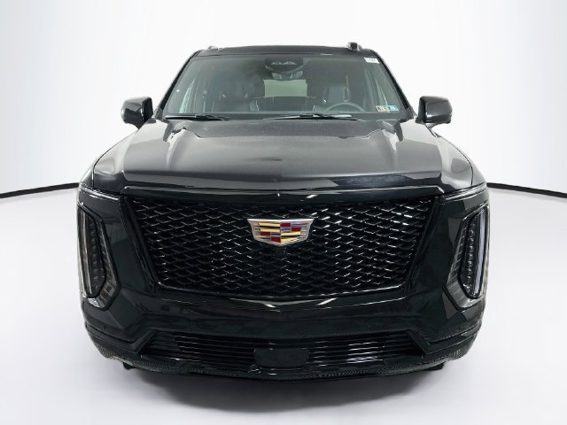 New 2027 Cadillac Escalade Sport w/ LPO, ONYX Package AWD/4WD image 2