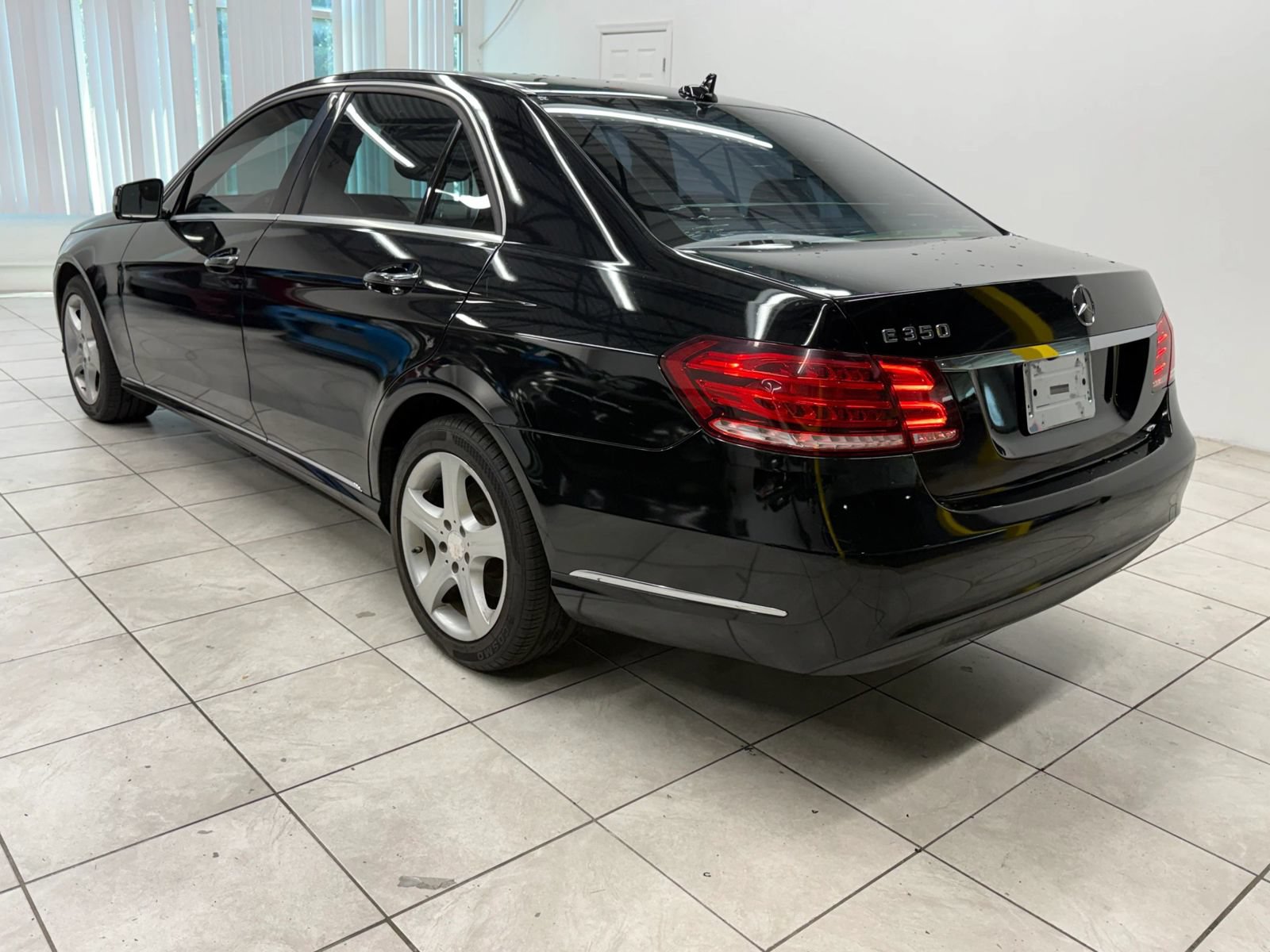 Used 2014 Mercedes-Benz E 350 Sedan w/ Premium 1 Package image 7