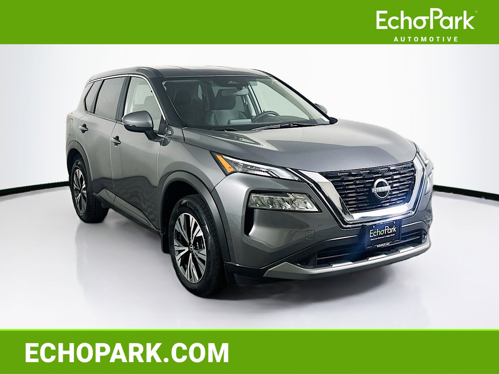 Used 2023 Nissan Rogue SV image 1