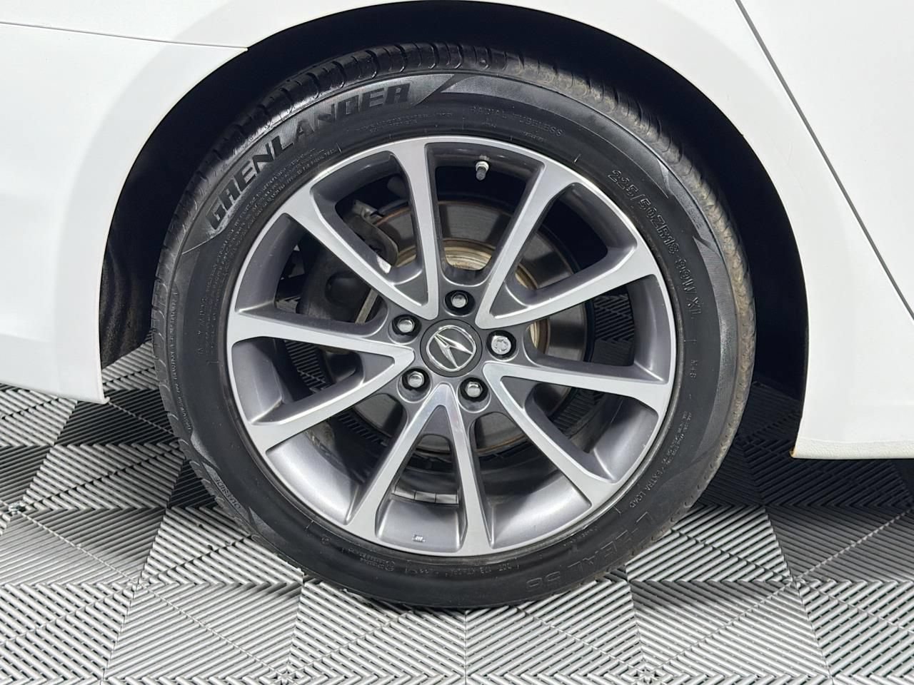 Used 2017 Acura TLX w/ Technology Package AWD/4WD image 29