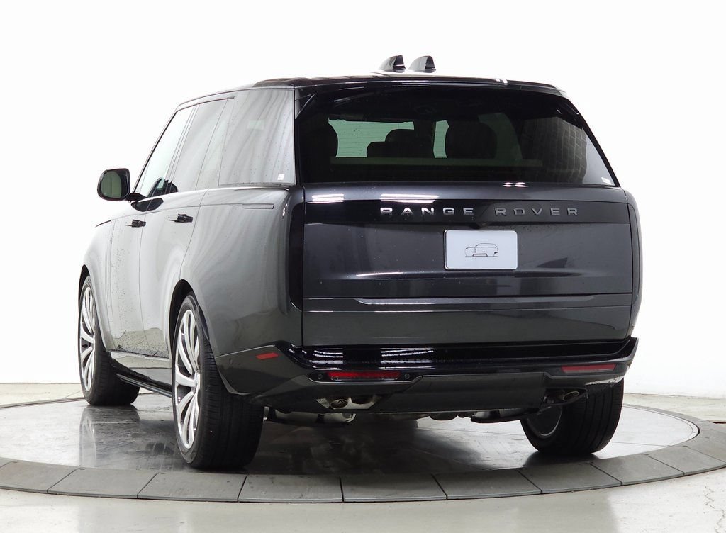 Certified 2025 Land Rover Range Rover SE AWD/4WD image 3