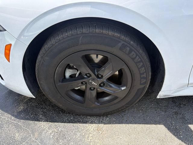 Used 2022 Kia K5 LXS FWD image 3