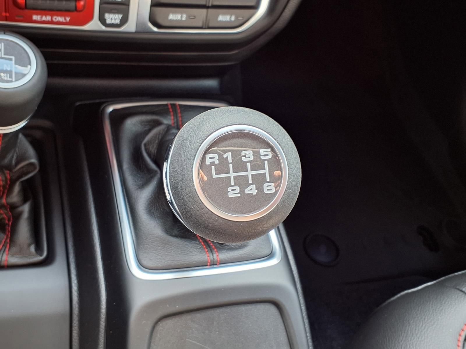 Used 2023 Jeep Wrangler Rubicon AWD/4WD image 14