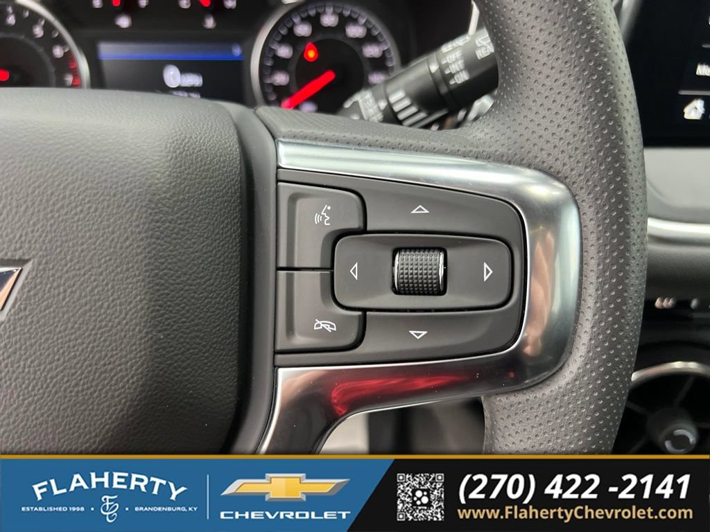 Used 2026 Chevrolet Blazer LT FWD image 23