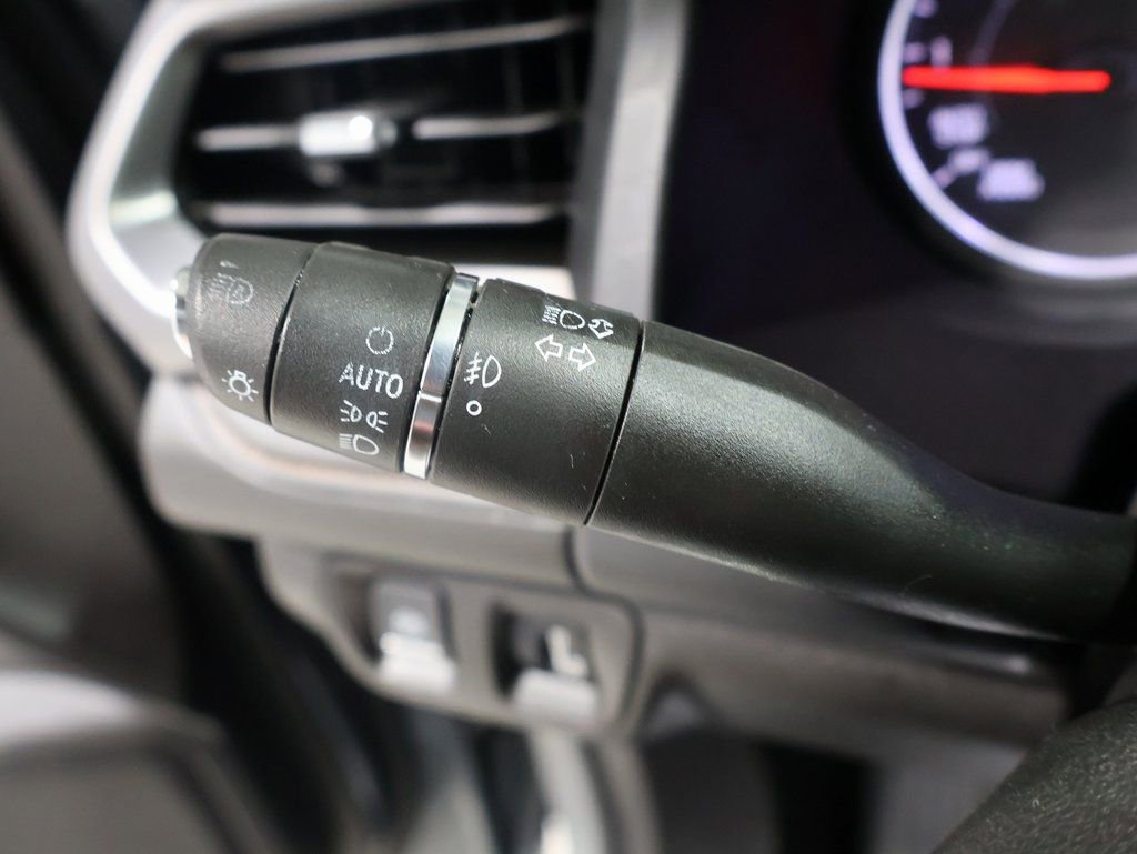 Used 2022 GMC Acadia AT4 image 41