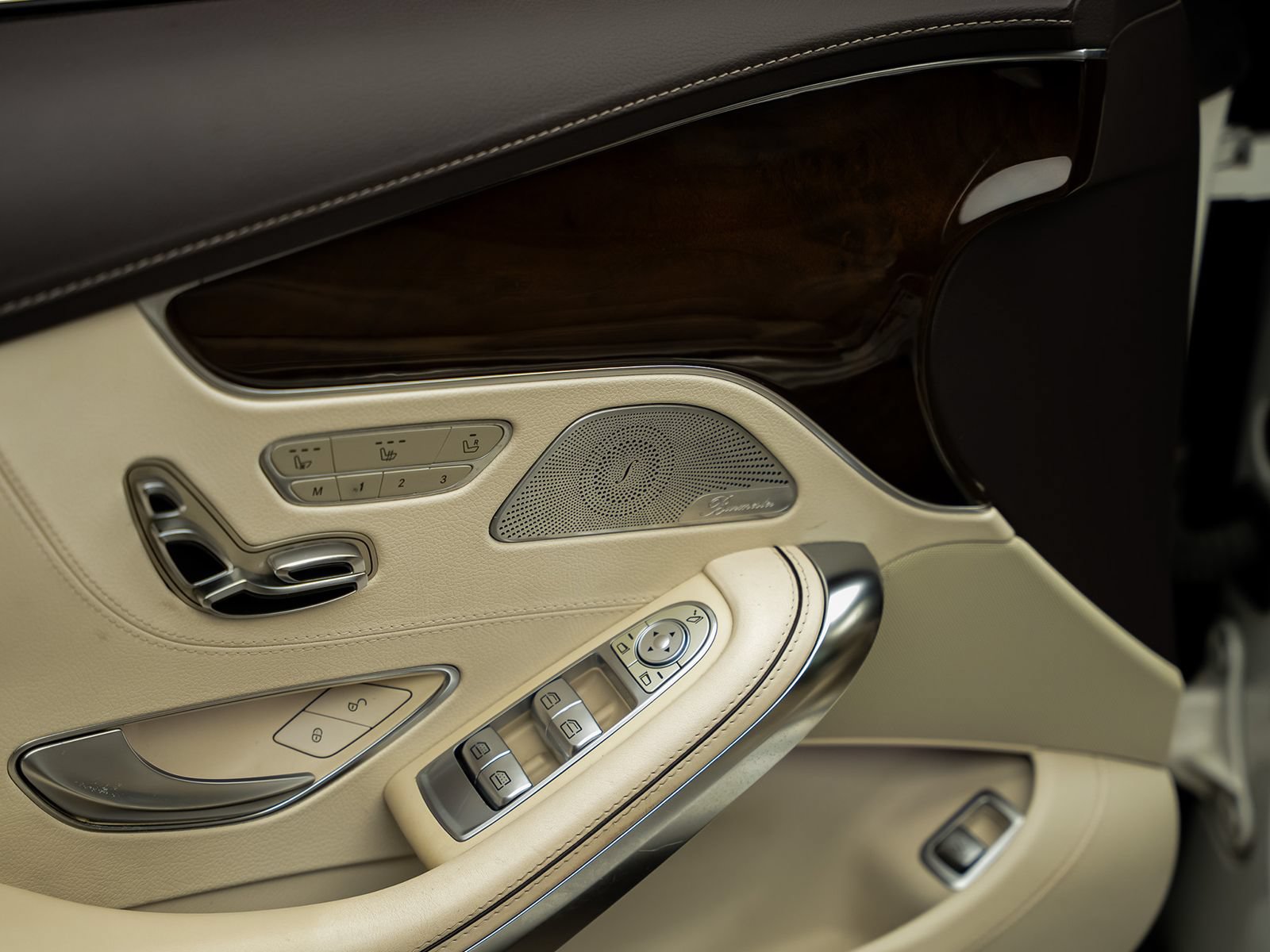 Used 2015 Mercedes-Benz S 550 4MATIC Coupe w/ Premium 1 Package image 63